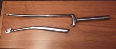 steel fork on aluminum frame