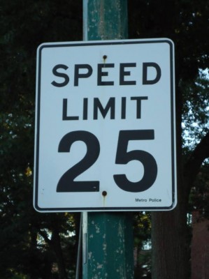 Speed Limit 25 MPH